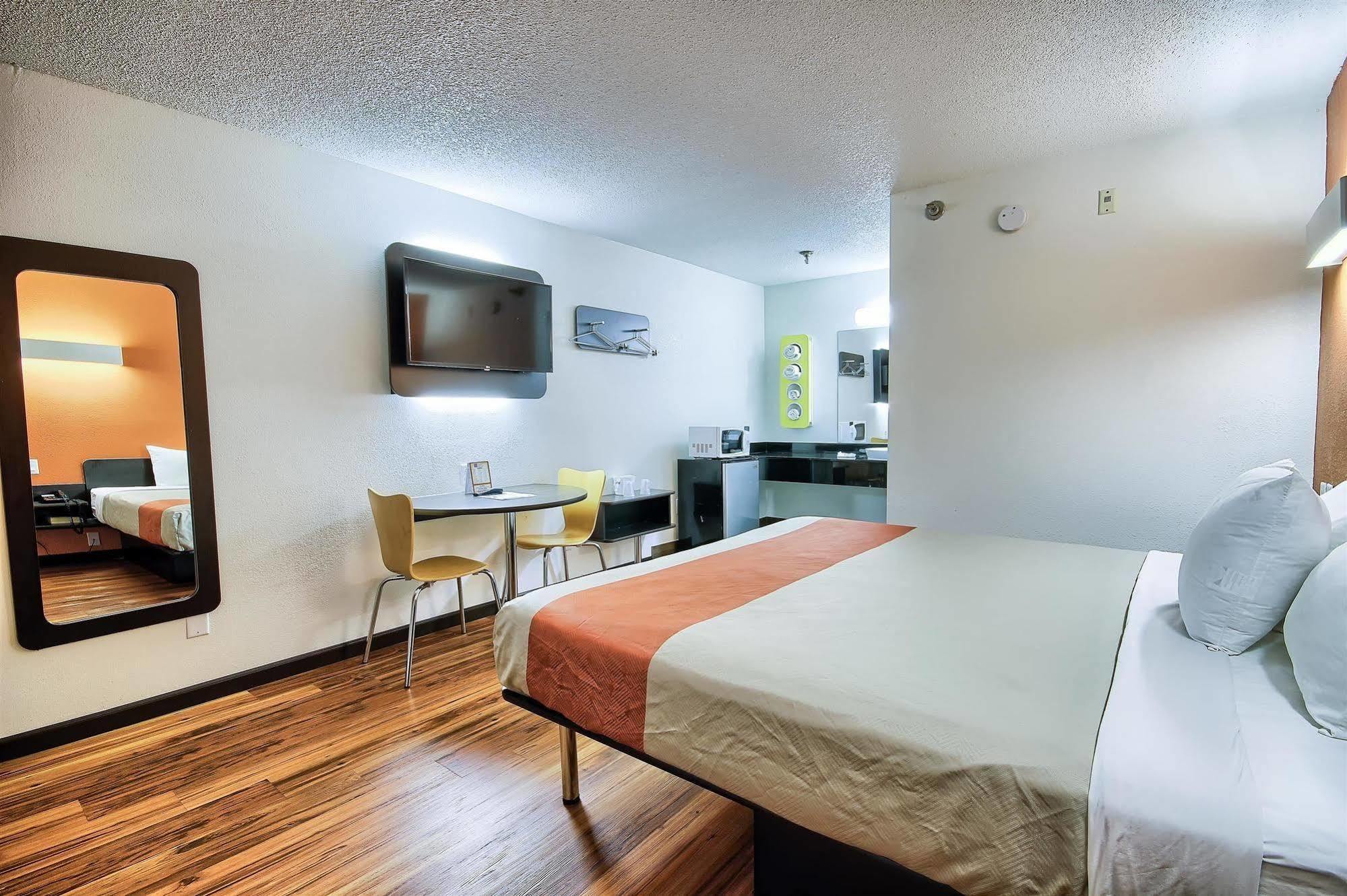 Motel 6-Columbus, Oh - West Kültér fotó