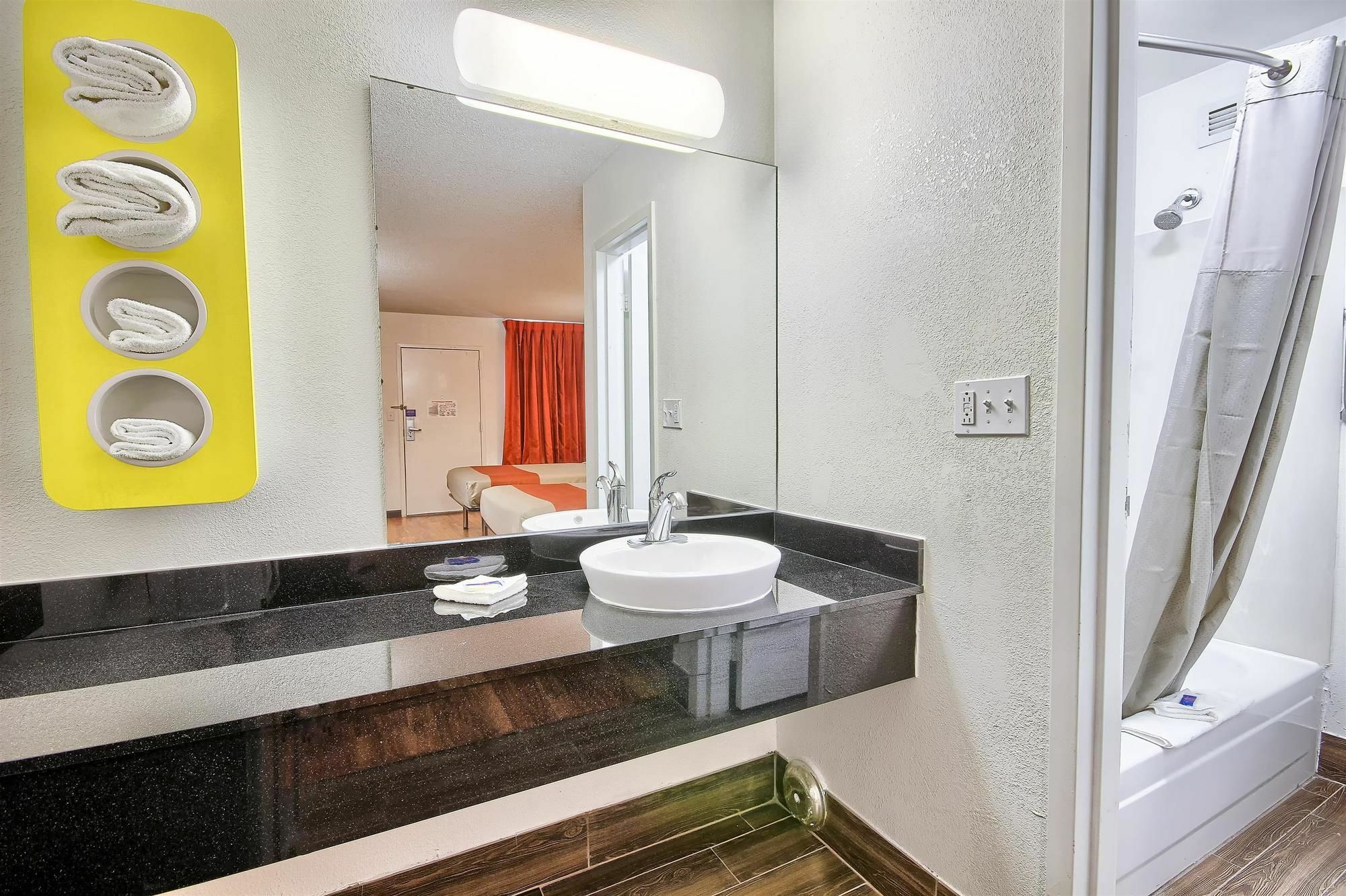 Motel 6-Columbus, Oh - West Kültér fotó