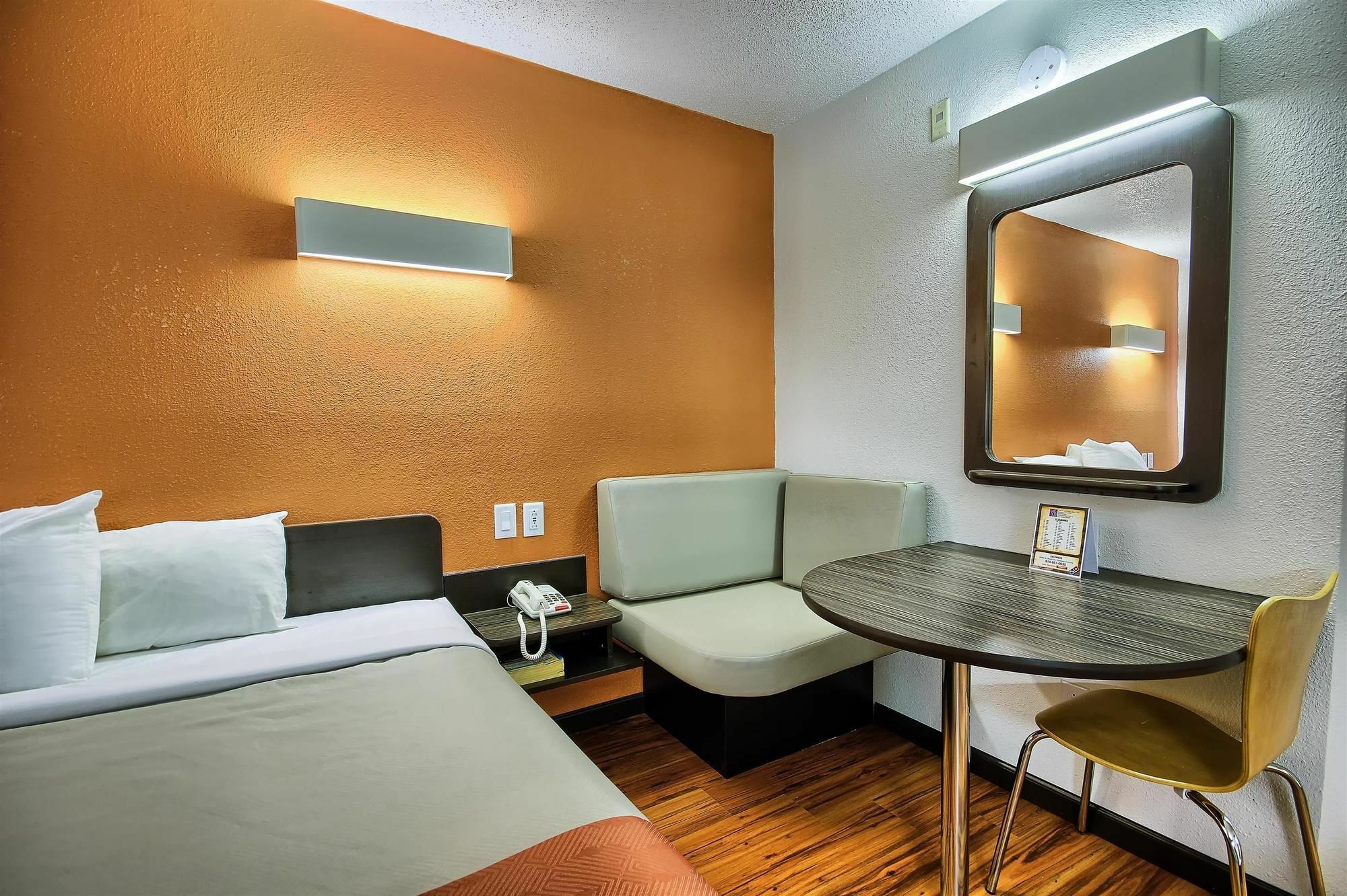 Motel 6-Columbus, Oh - West Kültér fotó